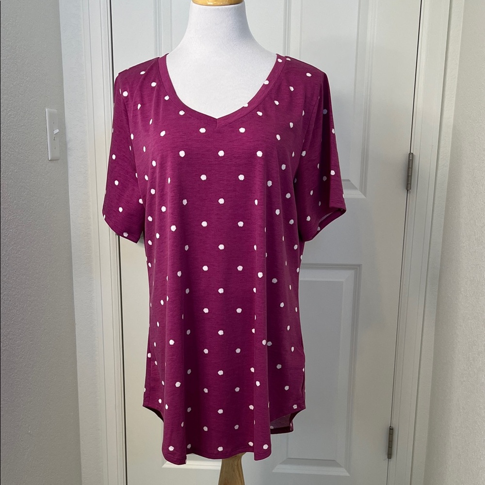 LuLaRoe Iris Large 14-16 Berry White Polka Dot V Neck Tunic Top